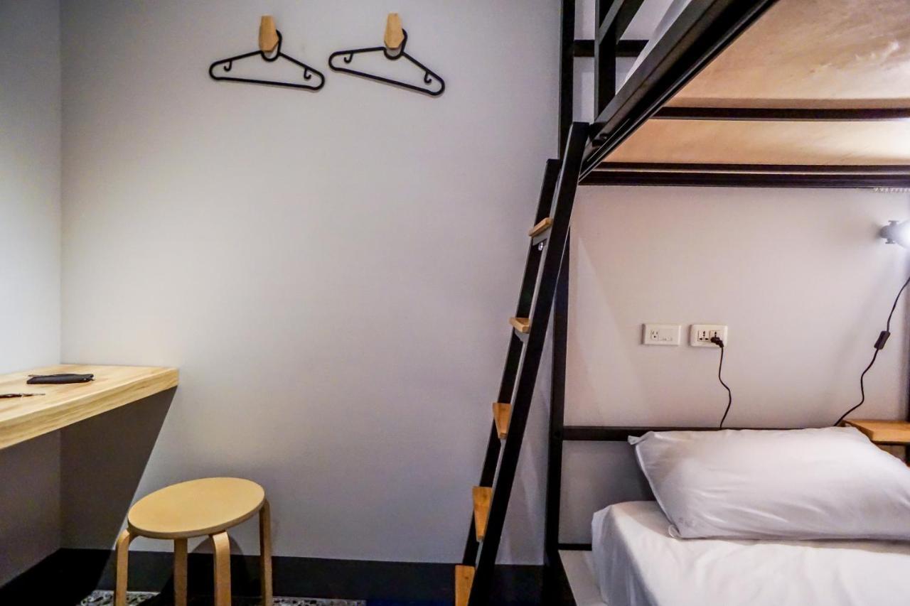 World Inn 窩二樓小客棧民宿 Kota Hualien Bagian luar foto
